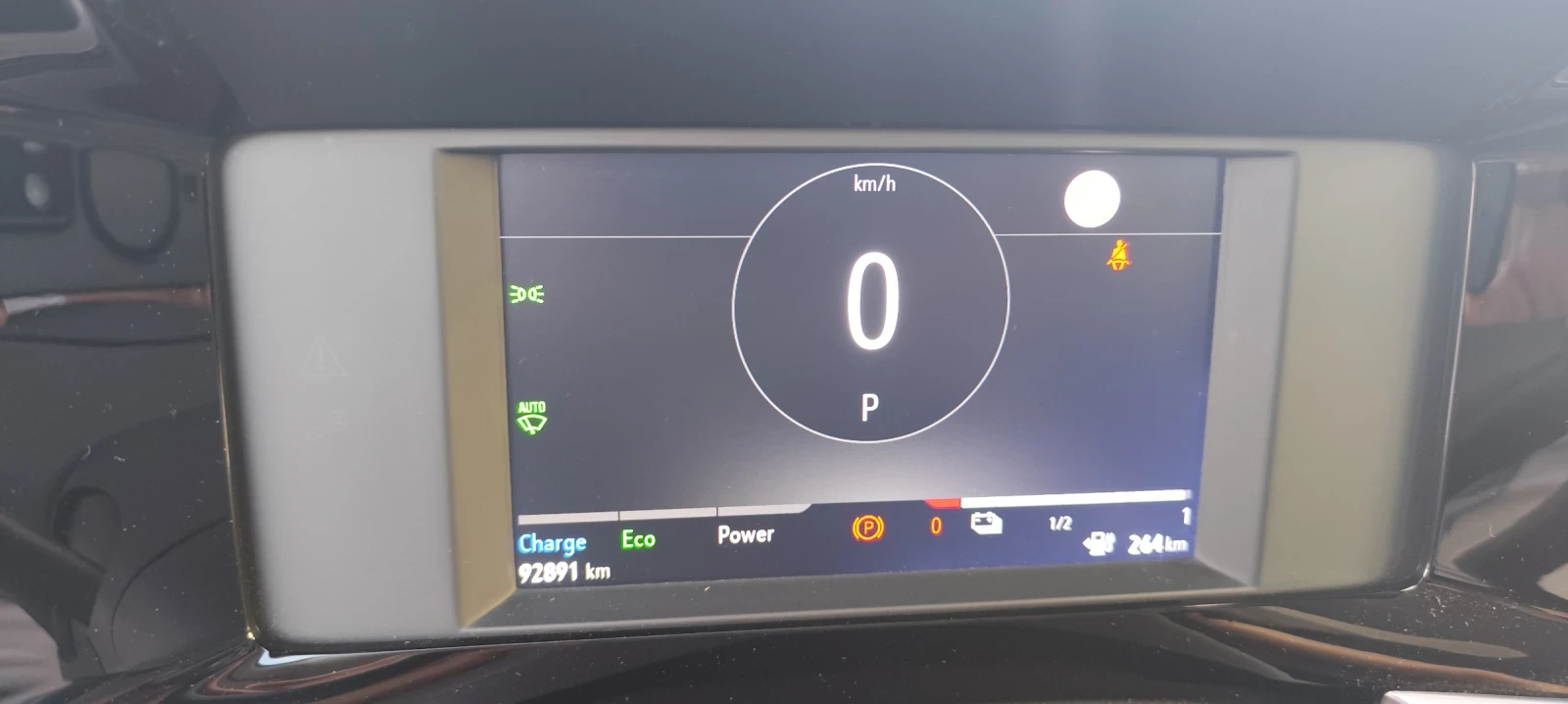 Opel Mokka Electric , снимка 9 - Автомобили и джипове - 55608272