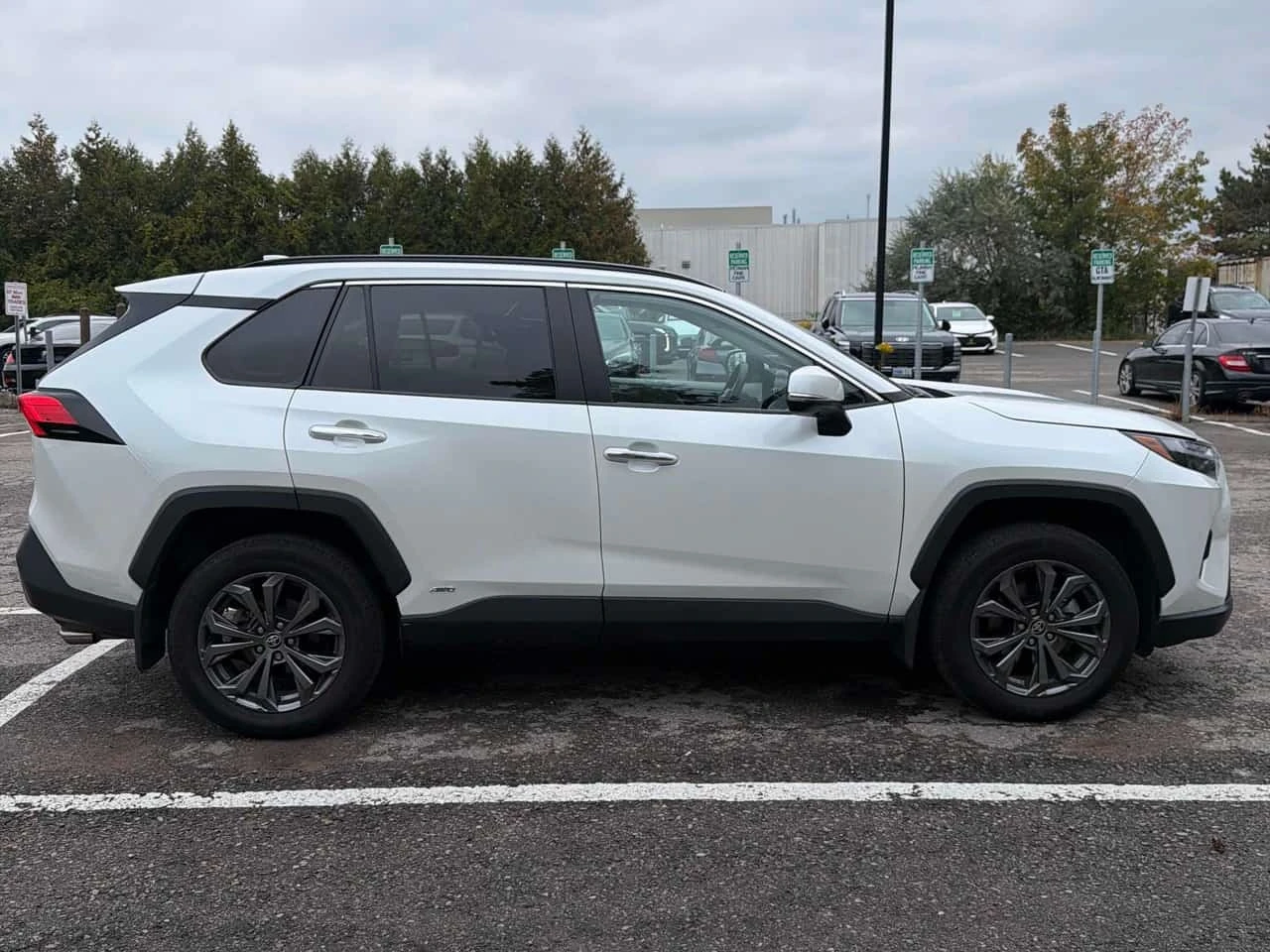 Toyota Rav4 * Hybrid Limited * CARFAX * ����� �� ����������� | Mobile.bg � ����������� 3