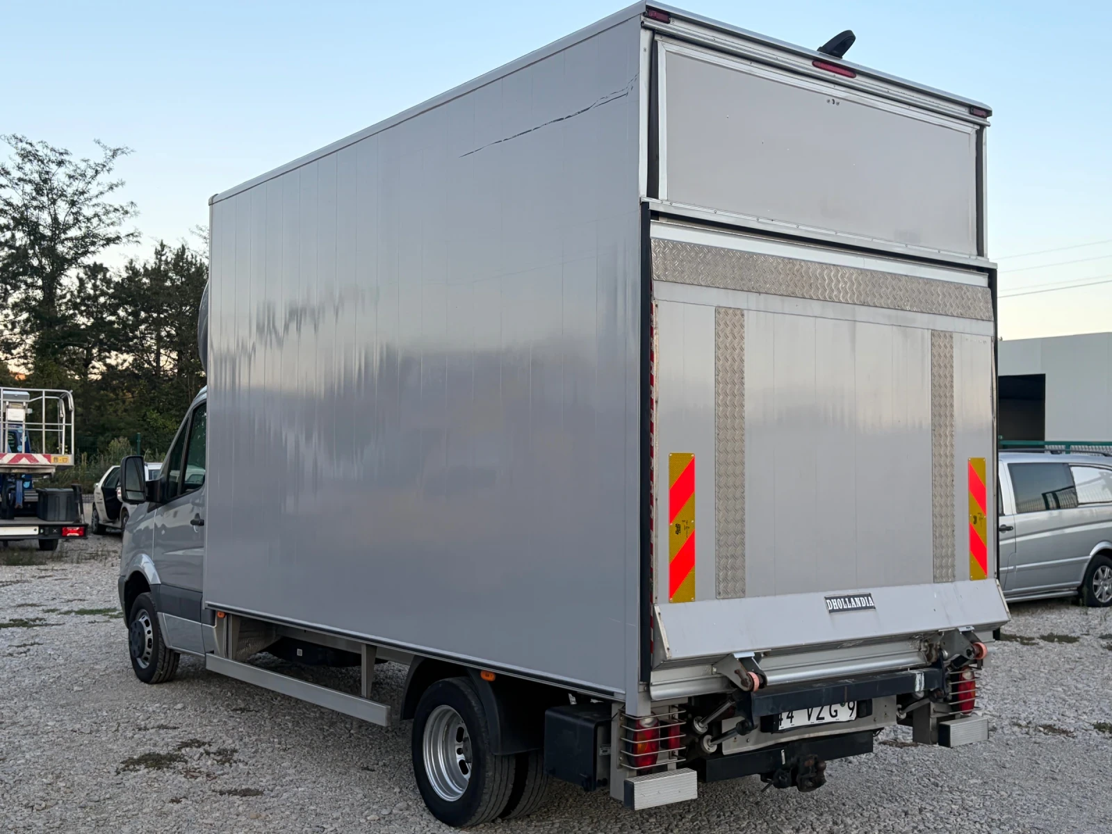 VW Crafter Фургон + Борд N1 Клима, снимка 4 - Бусове и автобуси - 55753974