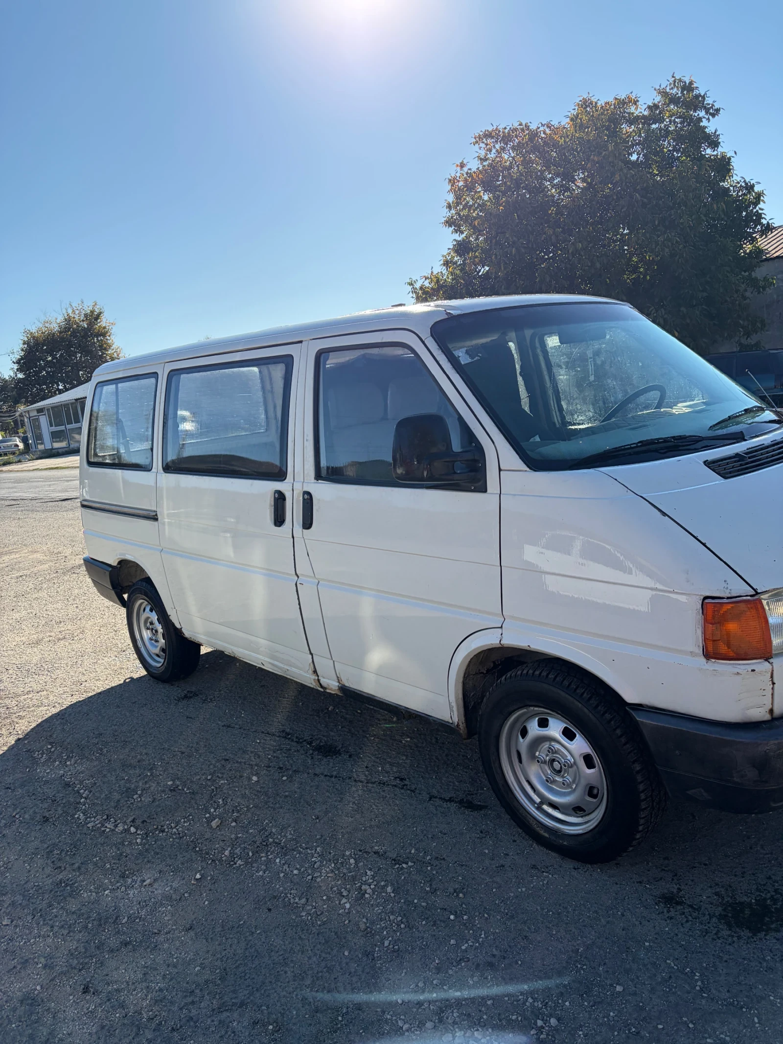 VW Transporter 2.4D, снимка 3 - Бусове и автобуси - 56359356