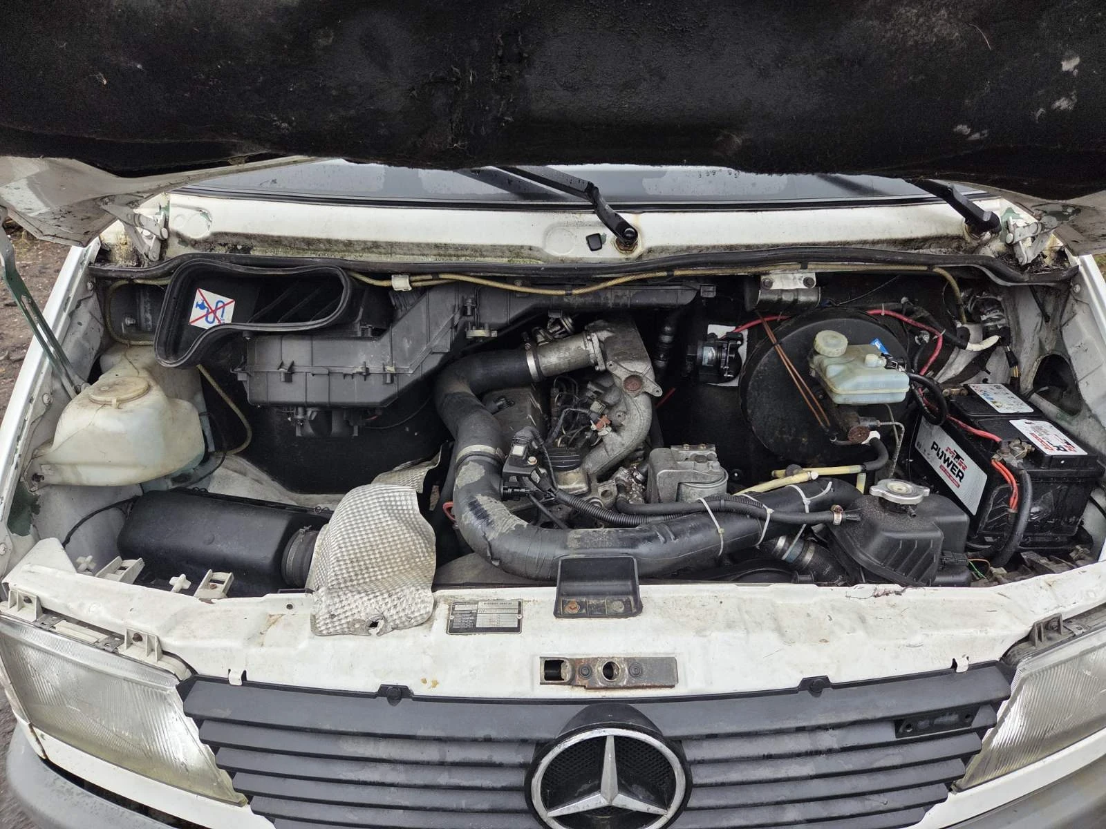 Mercedes-Benz 412 2800 - изображение 4