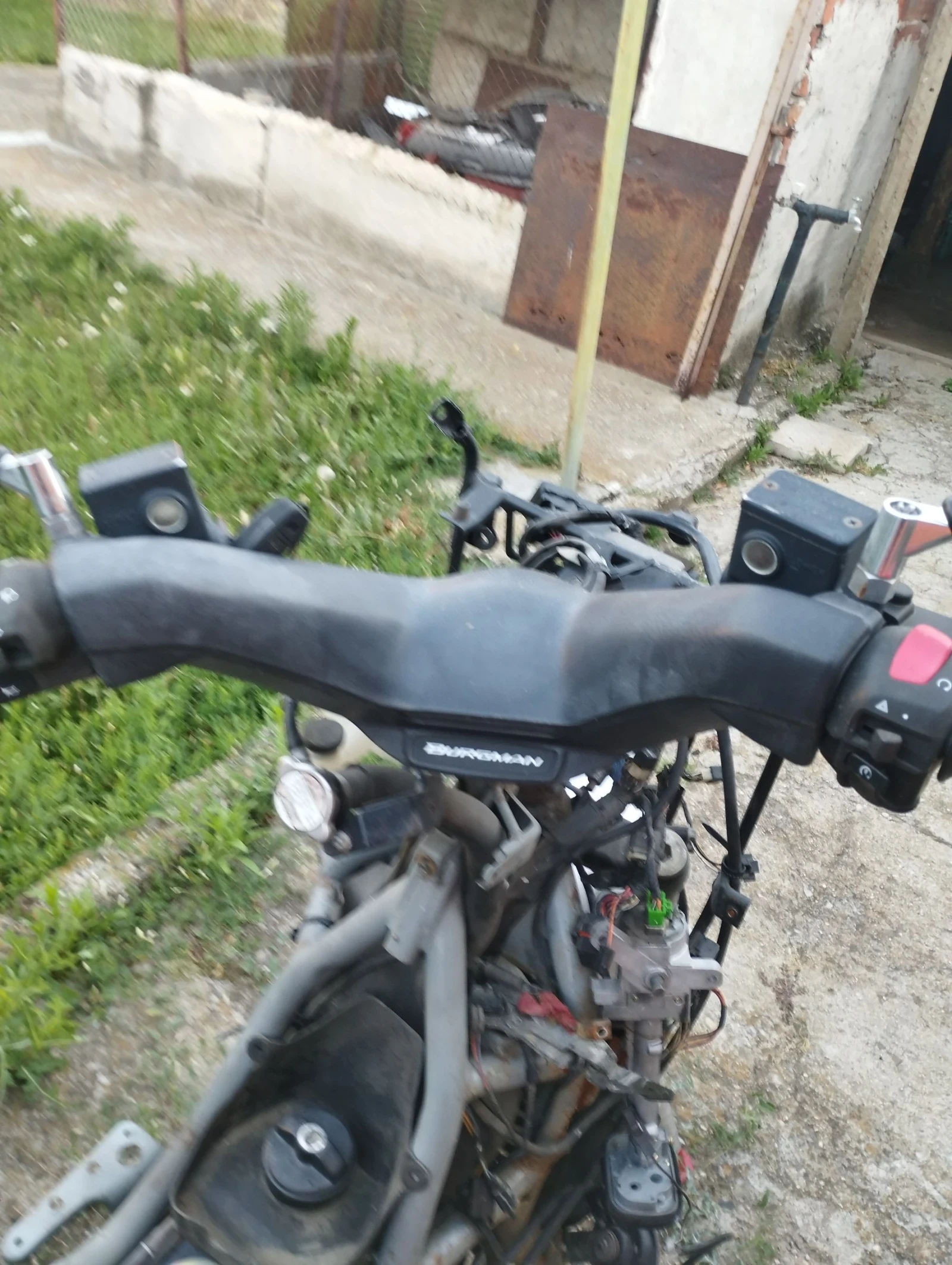 Suzuki Burgman Skuter - изображение 5