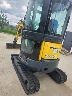 Багер New Holland, снимка 4