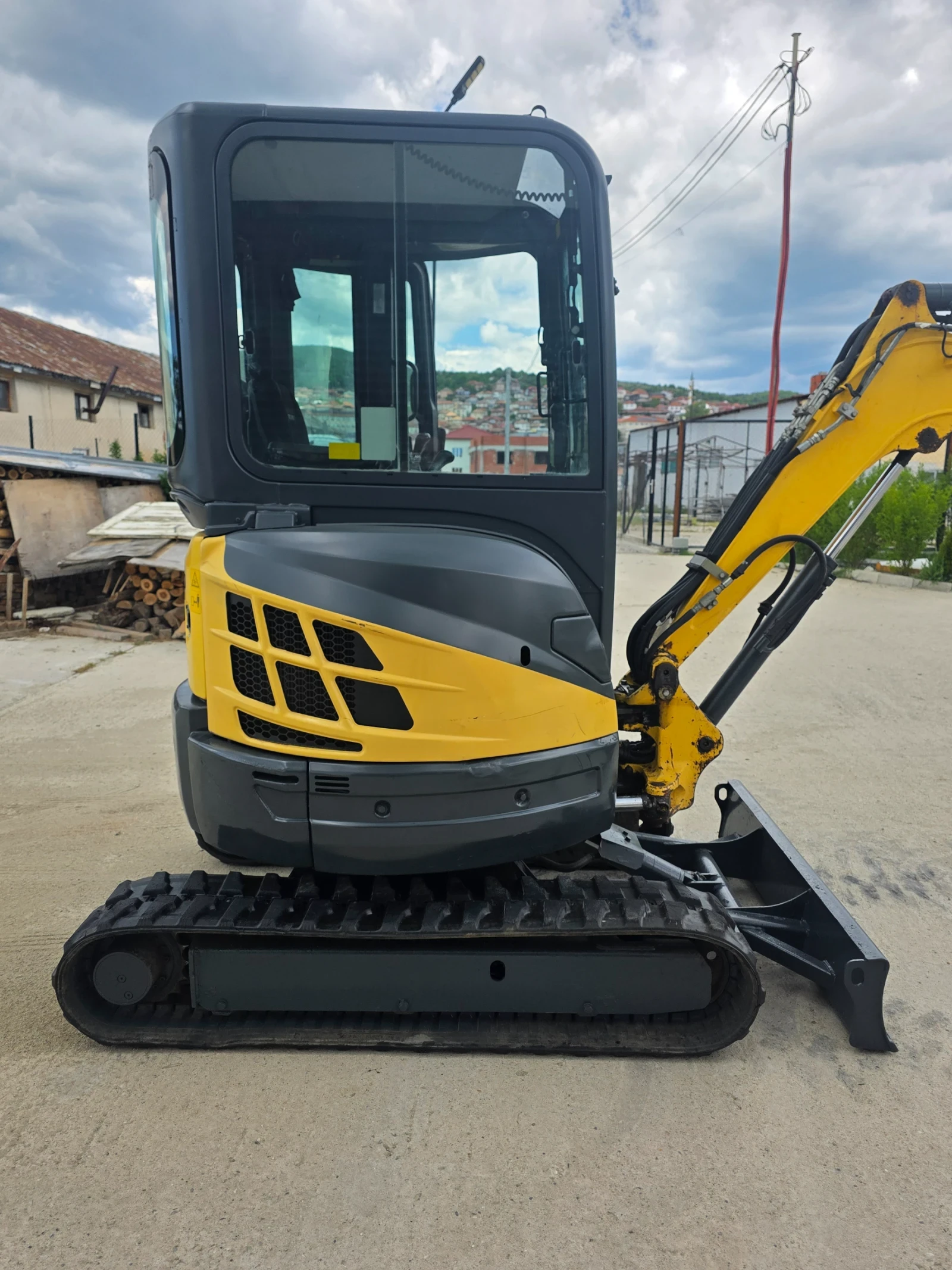 Багер New Holland, снимка 2 - Индустриална техника - 56382764