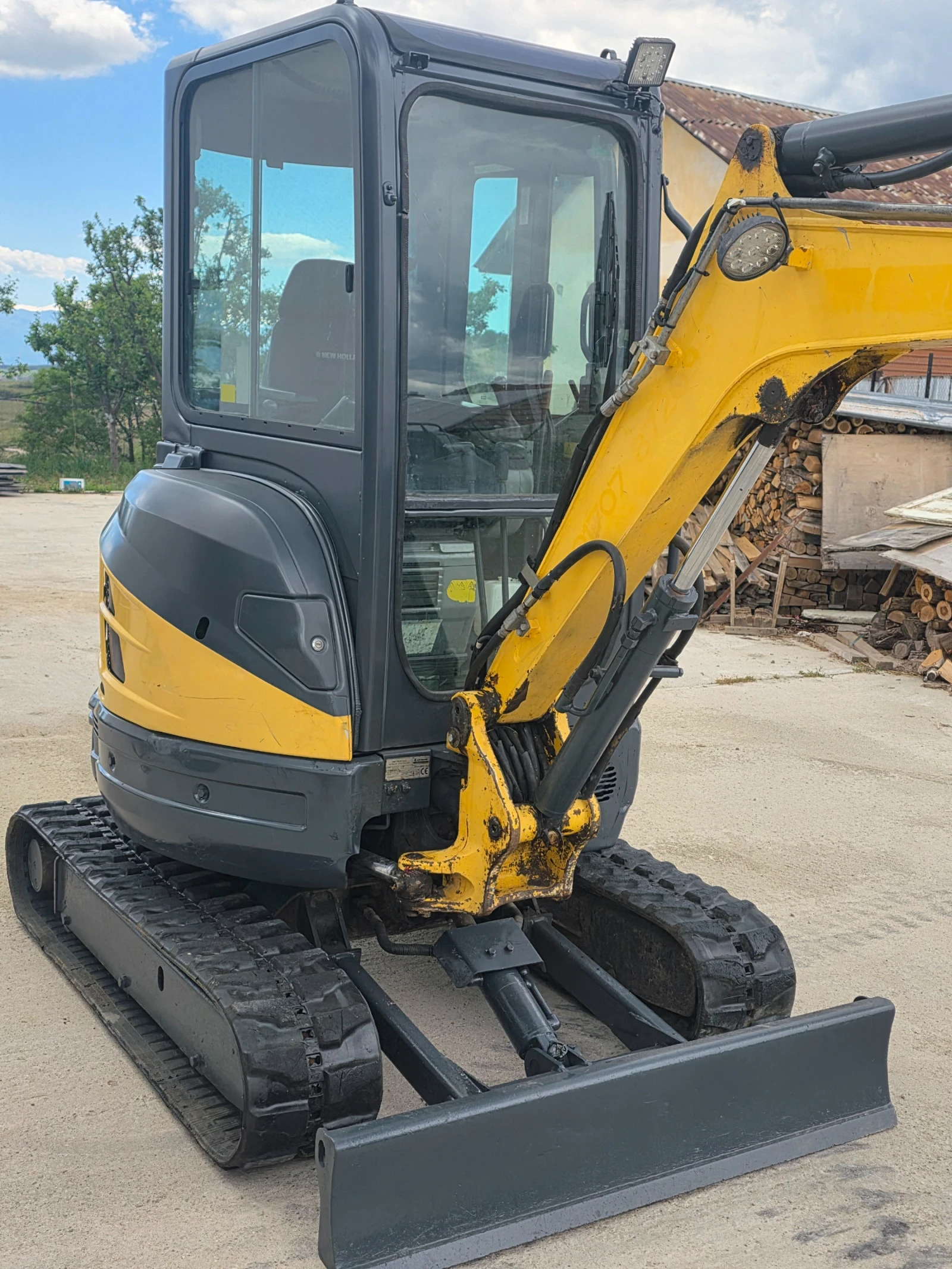 Багер New Holland, снимка 11 - Индустриална техника - 56382764