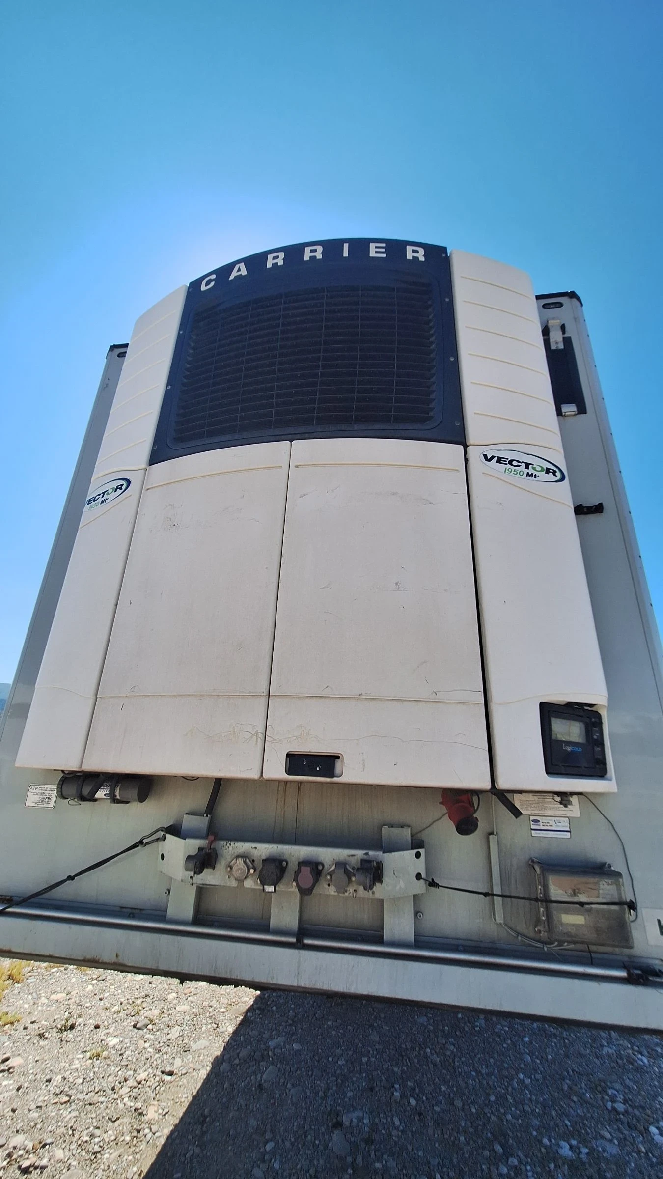  Schmitz Carrier Vector 1950 MT | Mobile.bg   2