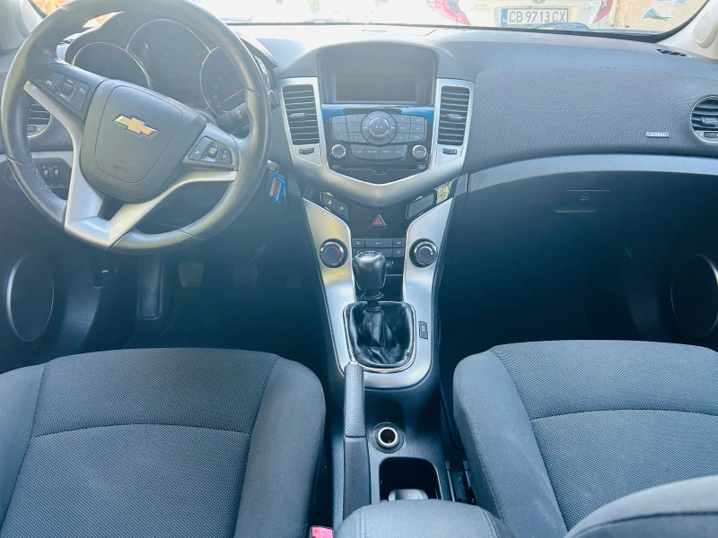 Chevrolet Cruze Sport, снимка 11 - Автомобили и джипове - 46776825