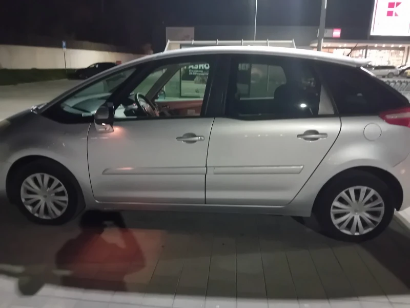 Citroen C4 Picasso, снимка 10 - Автомобили и джипове - 48480663