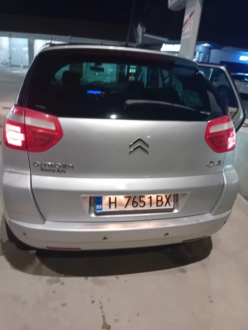 Citroen C4 Picasso, снимка 9 - Автомобили и джипове - 48480663