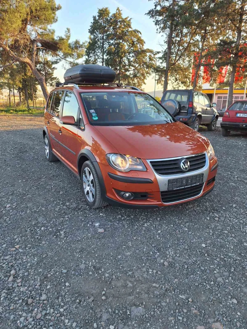 VW Touran Cross 2.0 TDI - 170hp, снимка 1 - Автомобили и джипове - 47699994