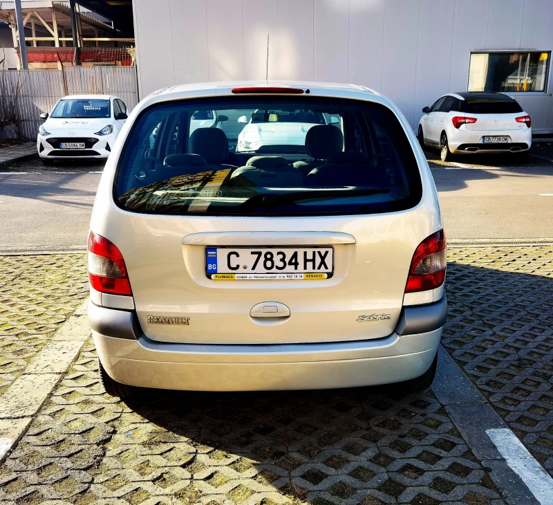 Renault Scenic, снимка 5 - Автомобили и джипове - 48034983