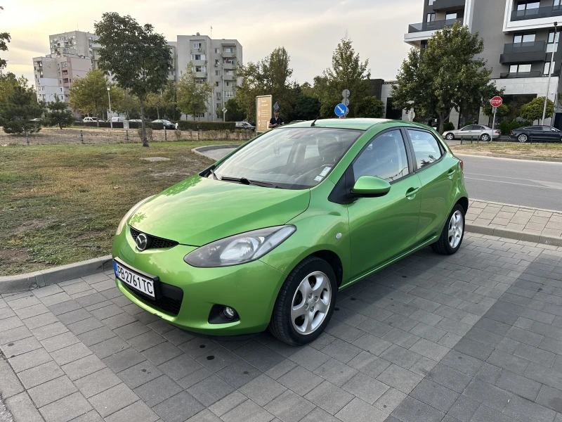 Mazda 2, снимка 1 - Автомобили и джипове - 48067581