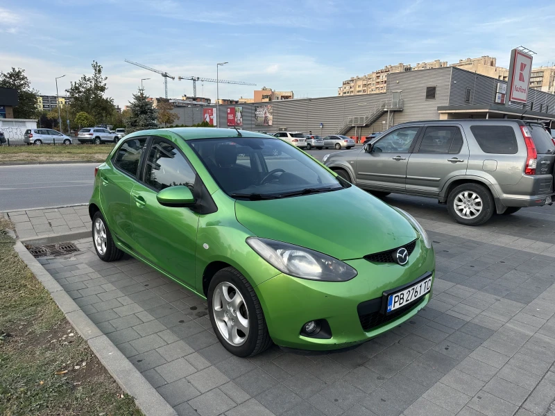 Mazda 2, снимка 8 - Автомобили и джипове - 48067581