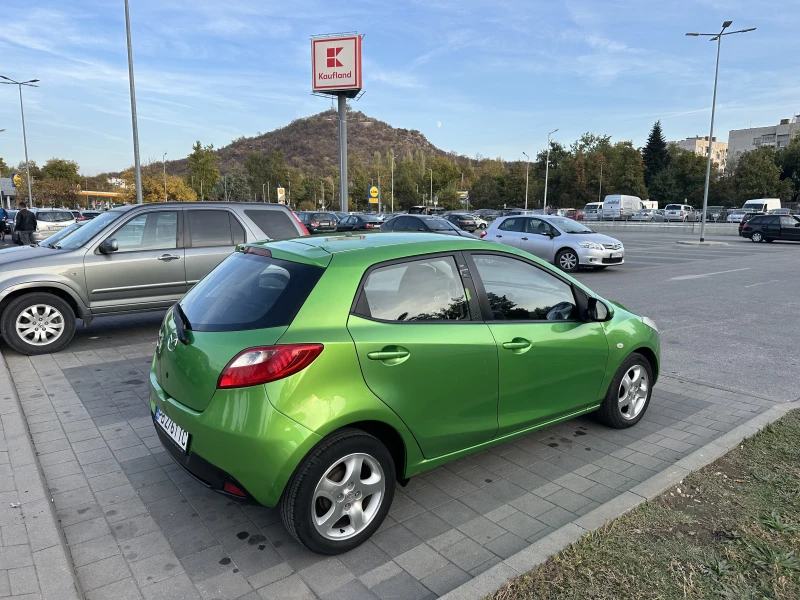 Mazda 2, снимка 6 - Автомобили и джипове - 48067581