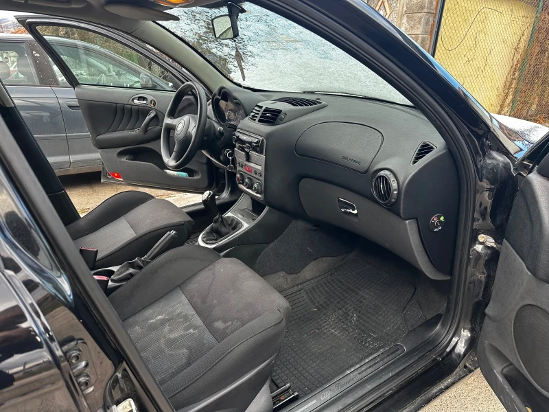 Alfa Romeo 147 1.6 Twin Spark, LPG, снимка 9 - Автомобили и джипове - 48078439