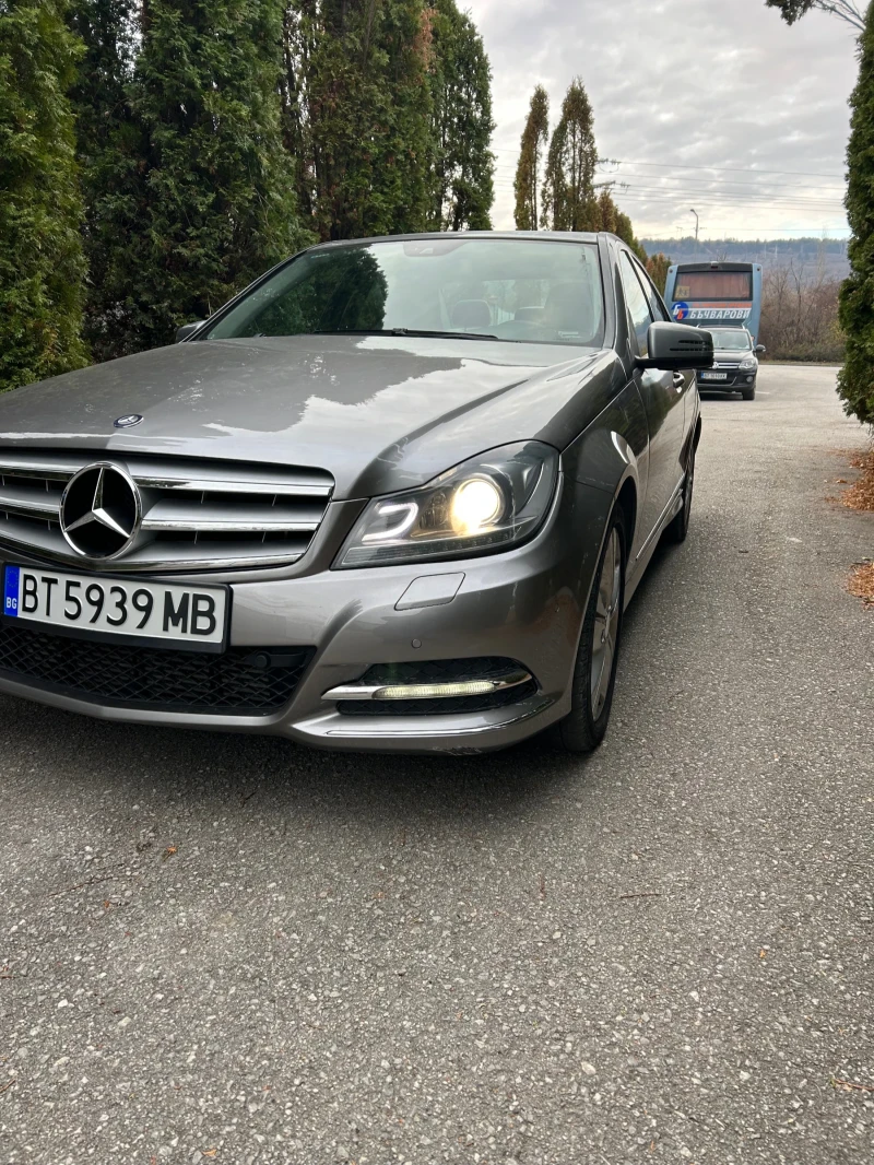 Mercedes-Benz 220 AMG, Avtomat, Navi , снимка 3 - Автомобили и джипове - 48216180