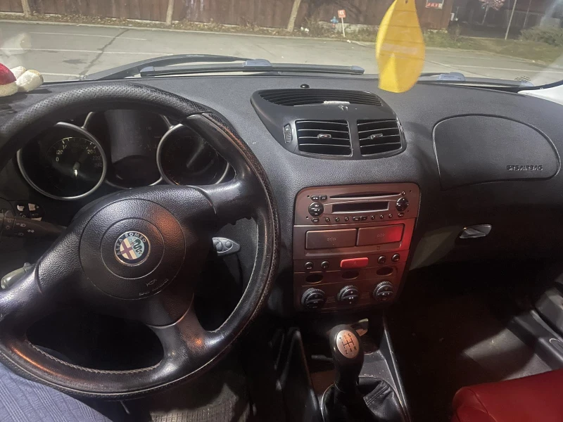 Alfa Romeo 147, снимка 10 - Автомобили и джипове - 48142950