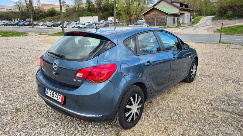 Opel Astra 1.4i-129000км FACELIFT Германия ОТЛИЧНА, снимка 6 - Автомобили и джипове - 48444994