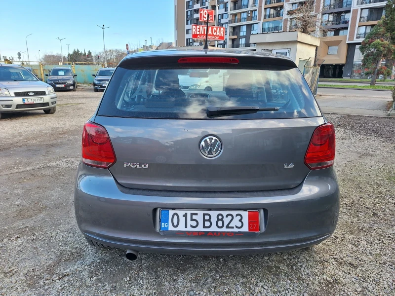 VW Polo 1.4 i, снимка 6 - Автомобили и джипове - 48636375