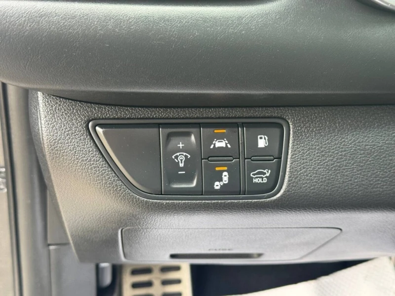 Genesis G70 3.3T * * SPORT * * CARFAX * * АВТО КРЕДИТ * * , снимка 14 - Автомобили и джипове - 52729440