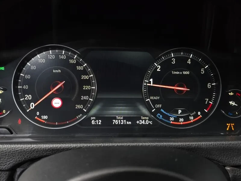 BMW 320 i - САМО 30% АВАНС, снимка 8 - Автомобили и джипове - 56304441