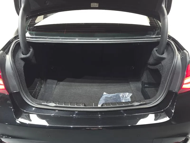 BMW 320 i - САМО 30% АВАНС, снимка 17 - Автомобили и джипове - 56304441