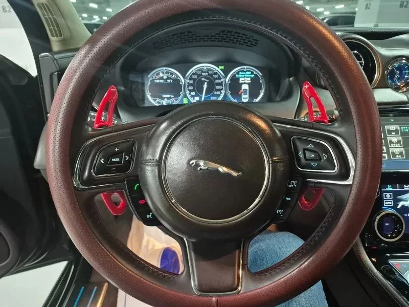 Jaguar Xj, снимка 14 - Автомобили и джипове - 56707025