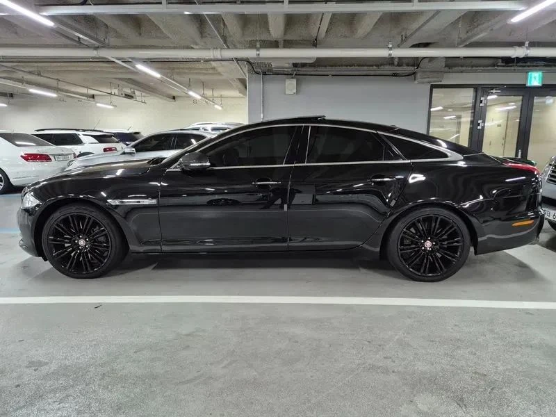 Jaguar Xj, снимка 12 - Автомобили и джипове - 56707025