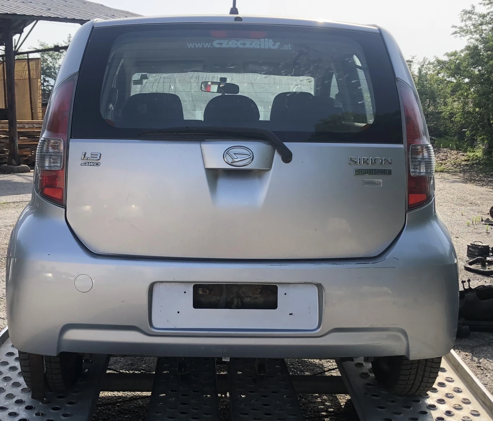 Daihatsu Sirion 1.3  i 4x4 - изображение 3