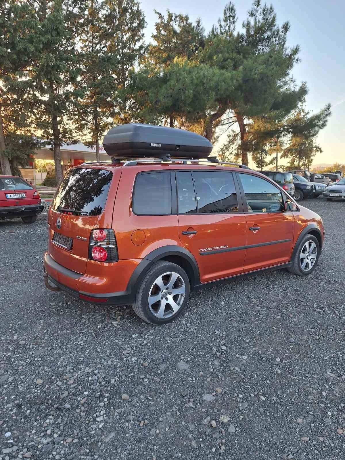 VW Touran Cross 2.0 TDI - 170hp - изображение 2