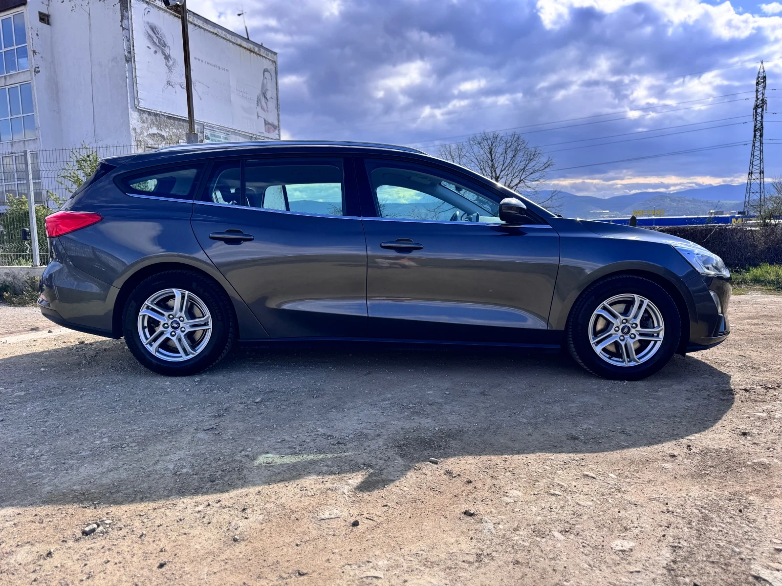Ford Focus 1.5tdci business - изображение 7