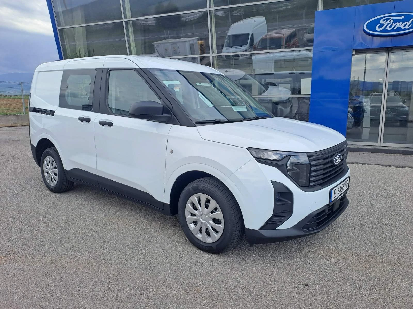 Ford Courier DCIV TREND - изображение 2