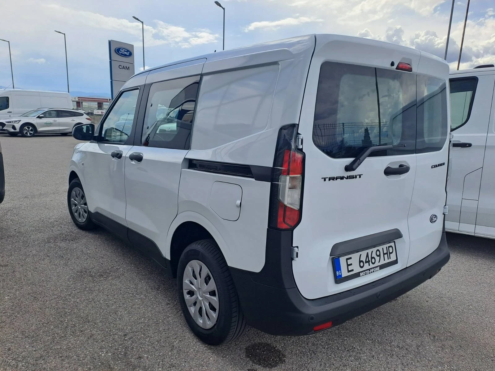 Ford Courier DCIV TREND - изображение 9
