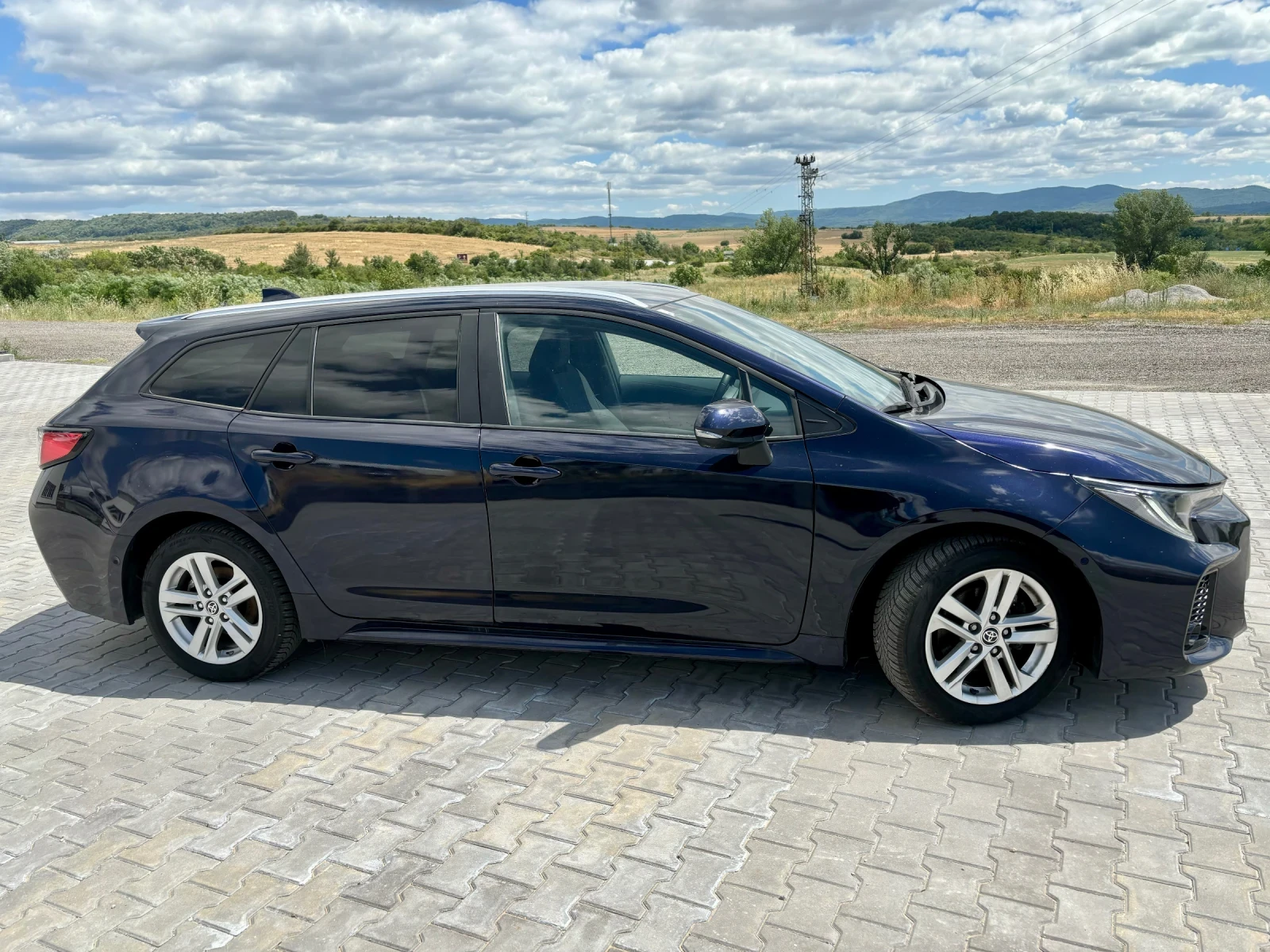 Suzuki Swace Hybrid - изображение 2
