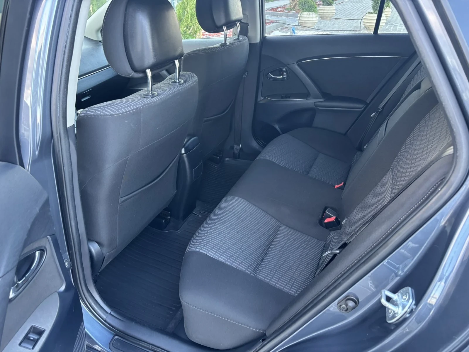Toyota Avensis 2.2D4d/150кс/Германия/Навигация/Камера - изображение 10