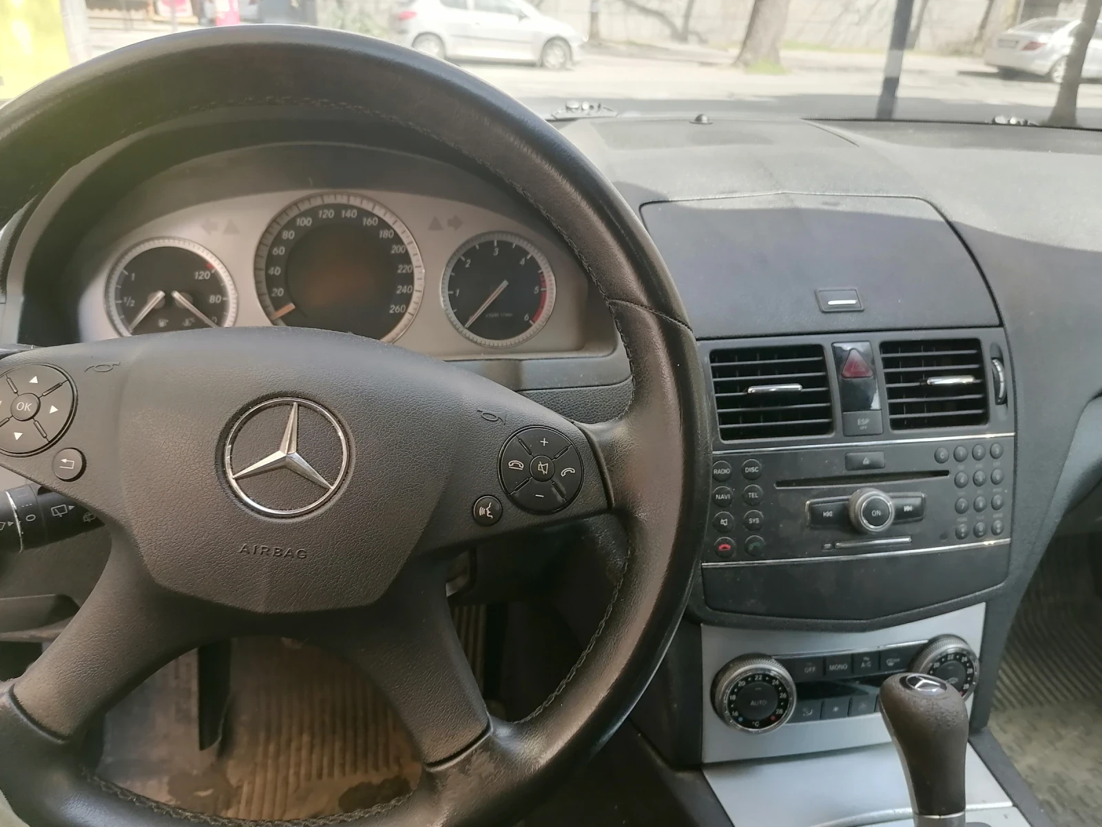 Mercedes-Benz C 220, снимка 3 - Автомобили и джипове - 53846489