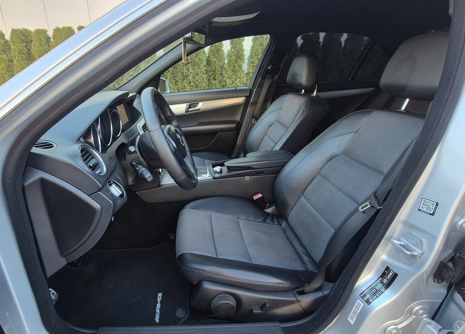 Mercedes-Benz C 220 AMG 7g FACELIFT, снимка 9 - Автомобили и джипове - 53940042