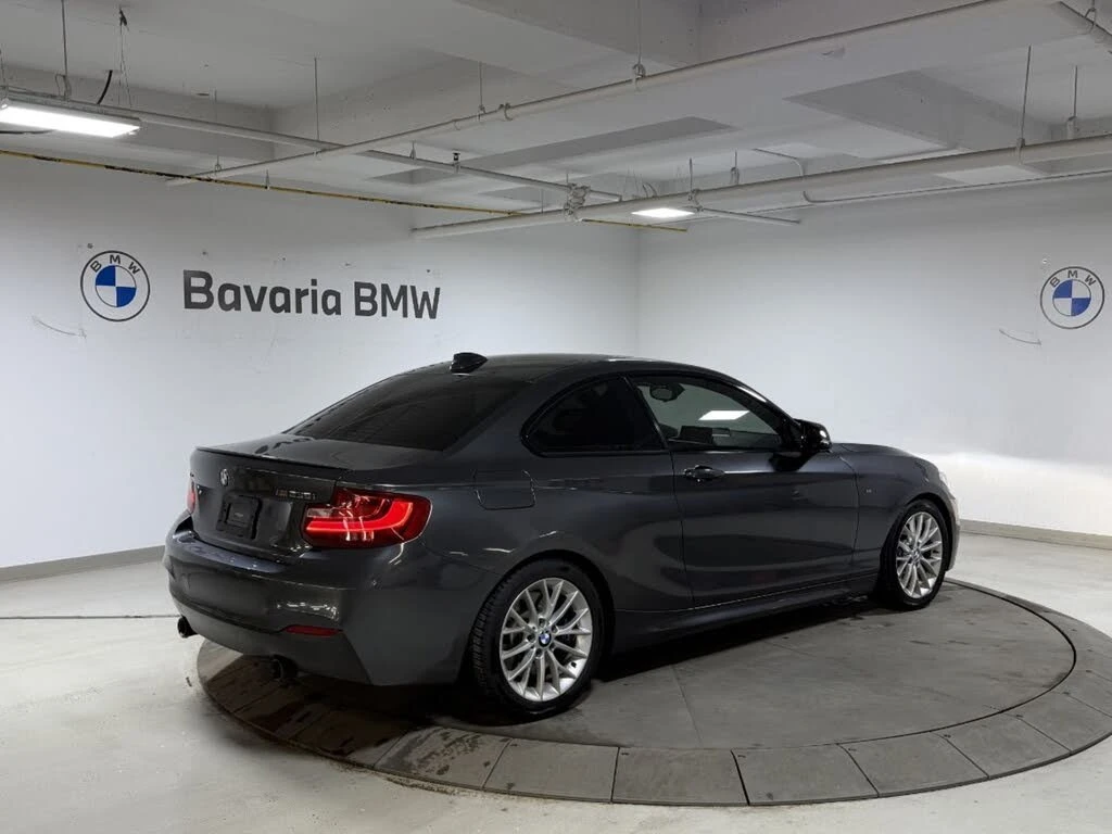 BMW M2 M235i* xDrive* AвтоКредит * (ЦЕНА ДО БГ), снимка 5 - Автомобили и джипове - 54012471