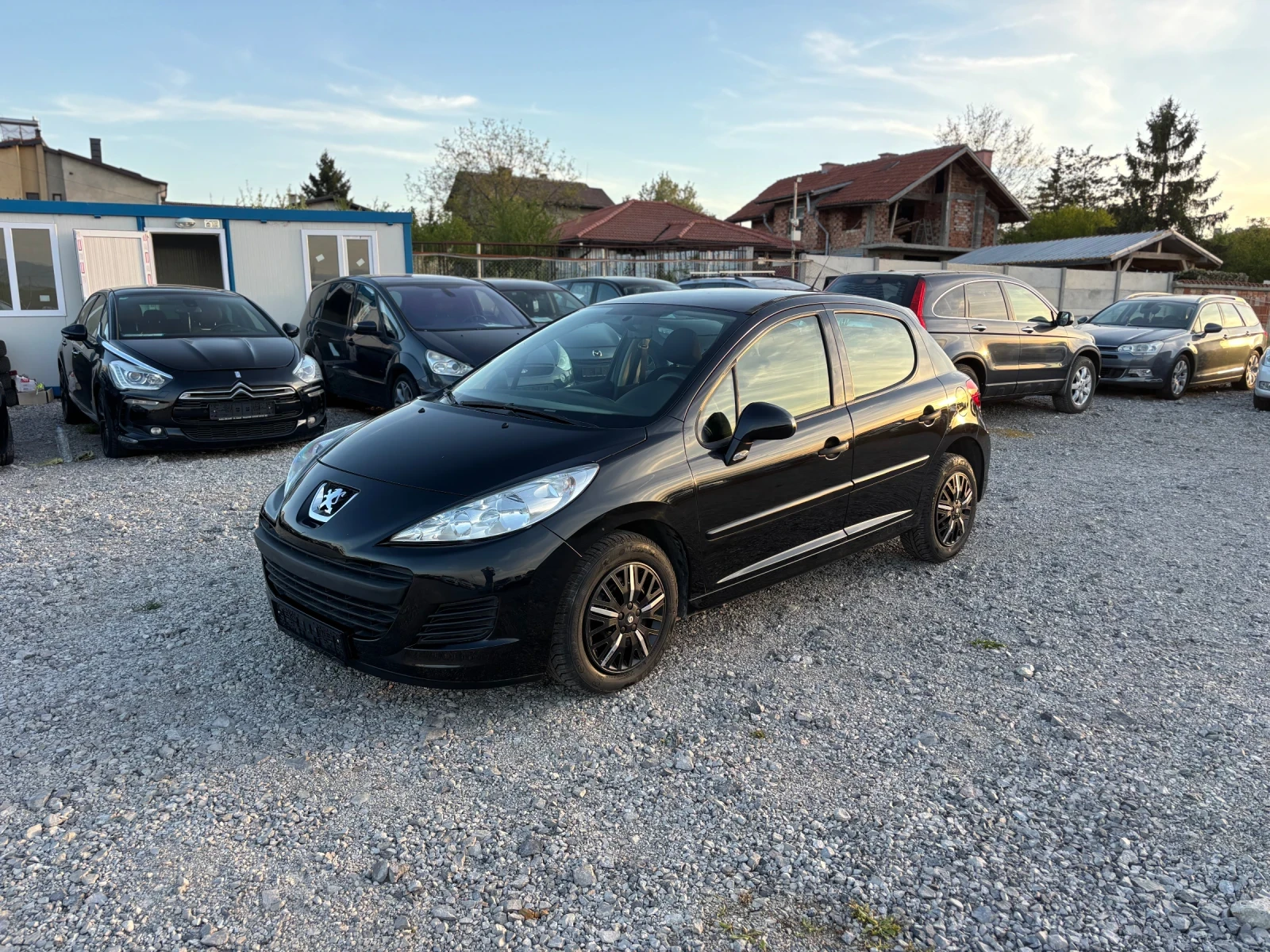 Peugeot 207 1.4-75кс, AC, снимка 3 - Автомобили и джипове - 54333945