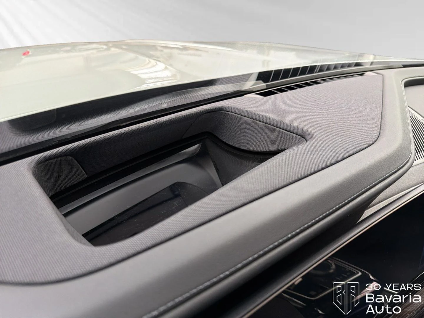 BMW 740 d xDrive M Sport Paket TV-Fond-Entertainment, снимка 17 - Автомобили и джипове - 54379811