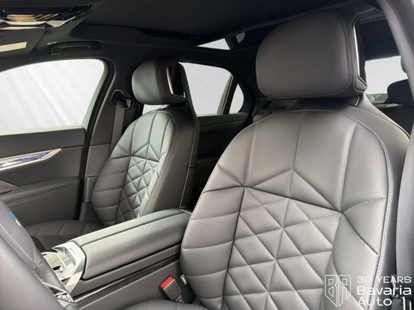 BMW 740 d xDrive M Sport Paket TV-Fond-Entertainment, снимка 7 - Автомобили и джипове - 54379811
