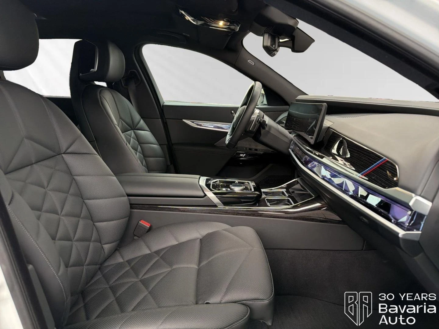BMW 740 d xDrive M Sport Paket TV-Fond-Entertainment, снимка 10 - Автомобили и джипове - 54379811