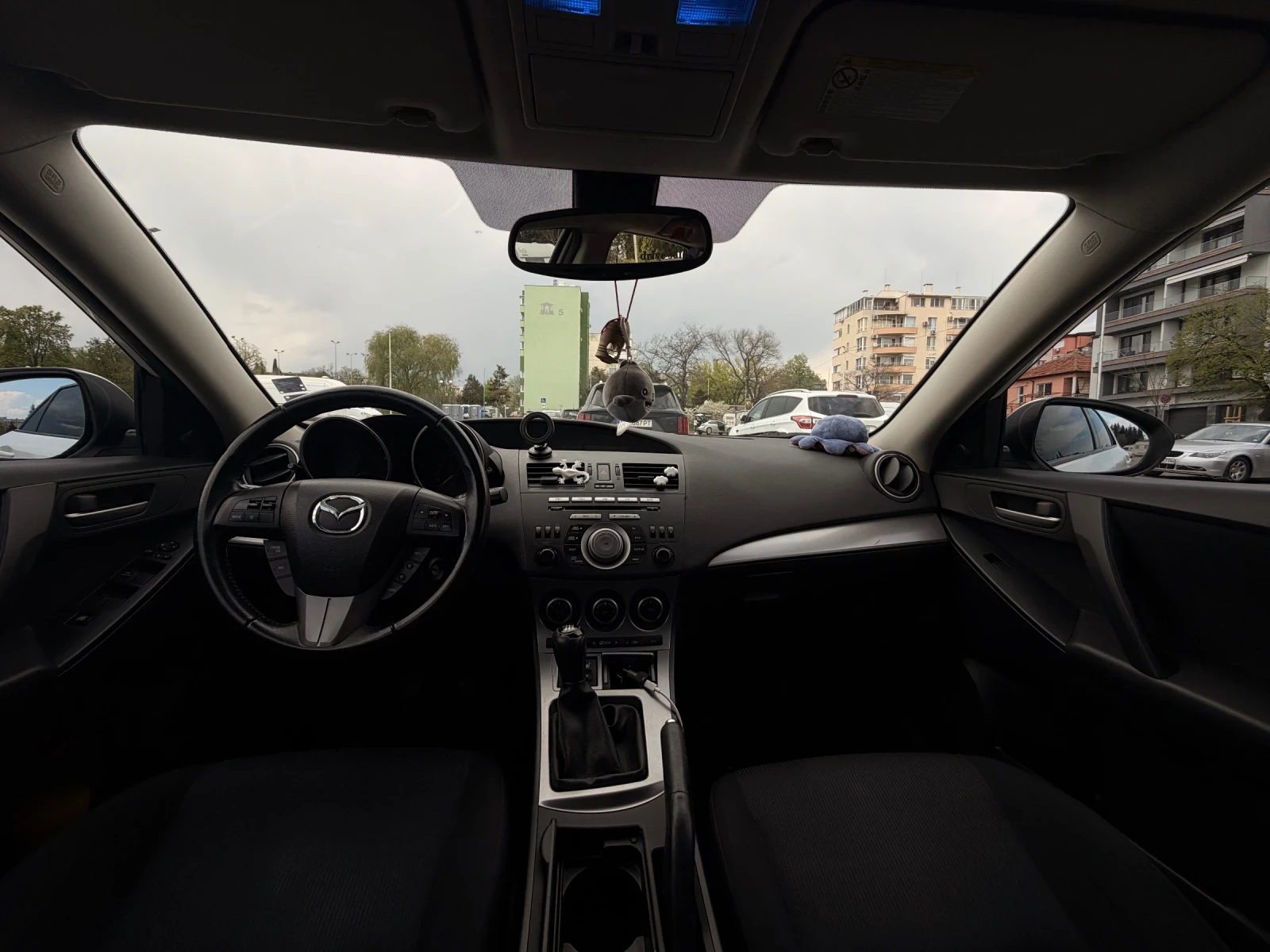Mazda 3 1.6   6 скорости, снимка 8 - Автомобили и джипове - 54388910