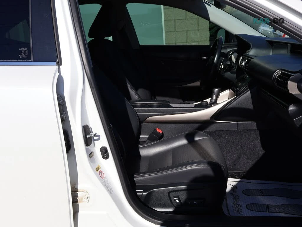 Lexus IS АвтоКредит * (ЦЕНА ДО БГ), снимка 16 - Автомобили и джипове - 54602508