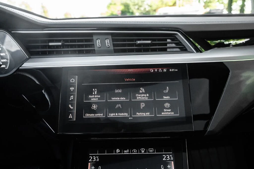 Audi E-Tron Technik quattro AWD, снимка 13 - Автомобили и джипове - 54754437