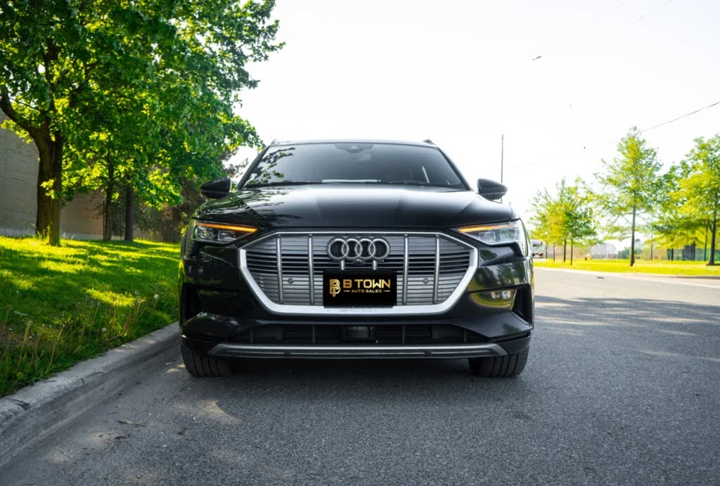Audi E-Tron Technik quattro AWD, снимка 2 - Автомобили и джипове - 54754437