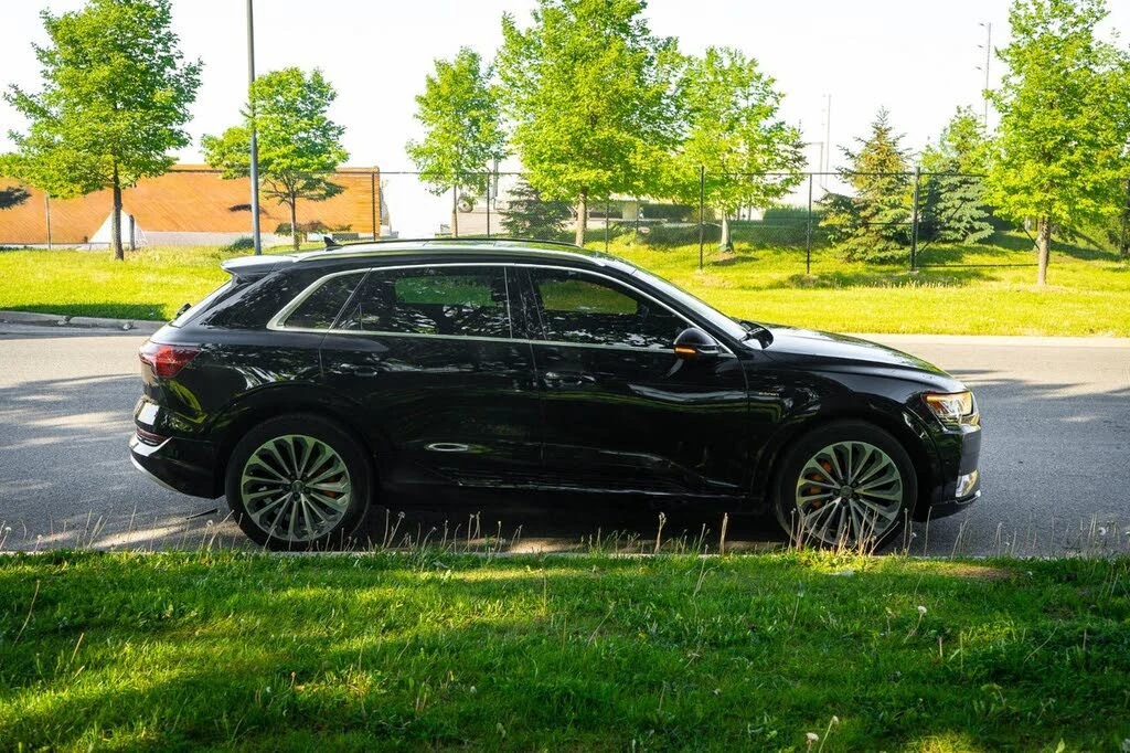Audi E-Tron Technik quattro AWD, снимка 3 - Автомобили и джипове - 54754437