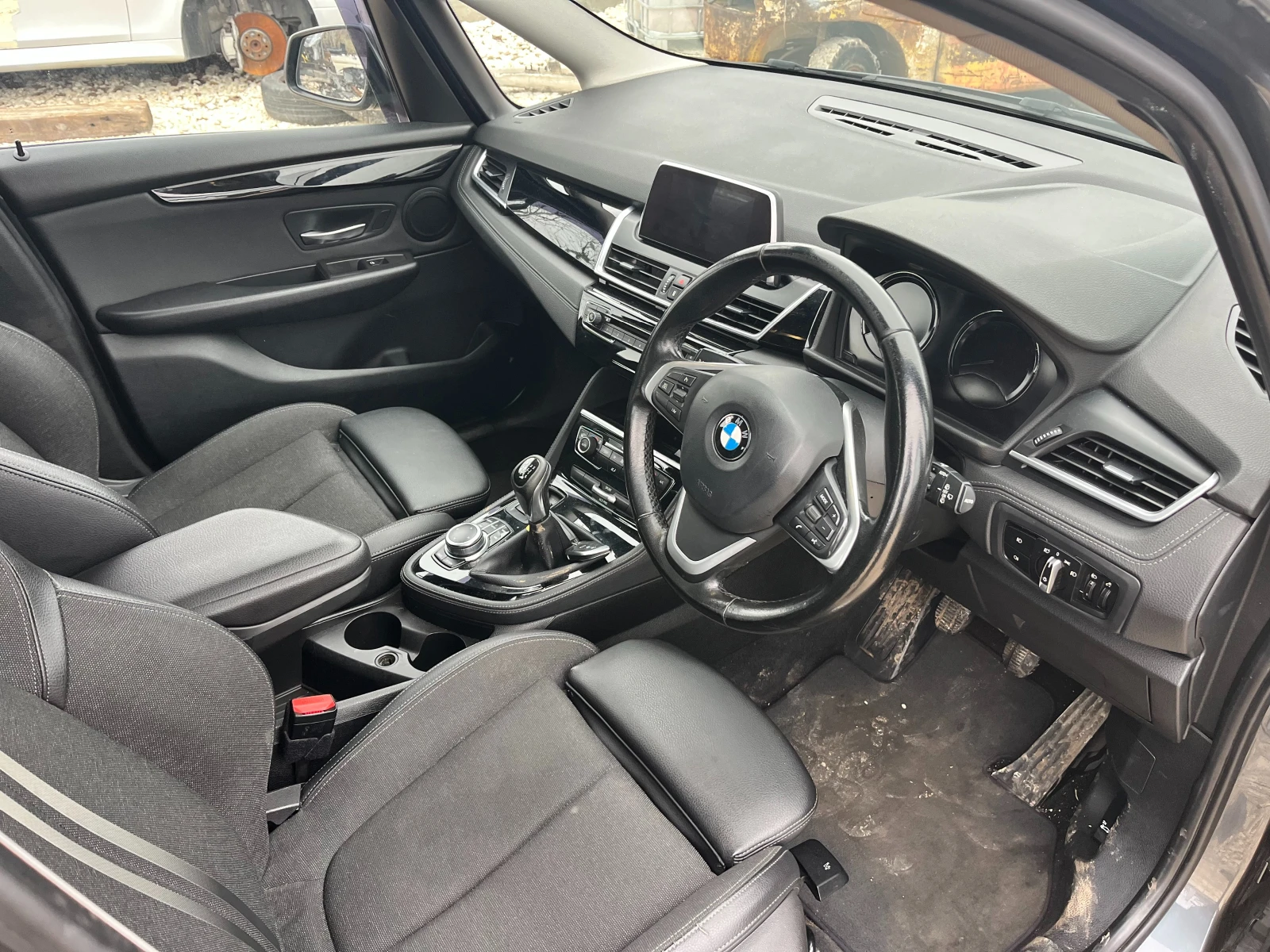 BMW 2 Gran Tourer 216d, снимка 5 - Автомобили и джипове - 54798790