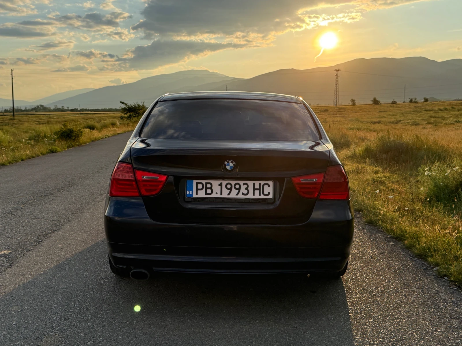 BMW 320, снимка 6 - Автомобили и джипове - 54826688