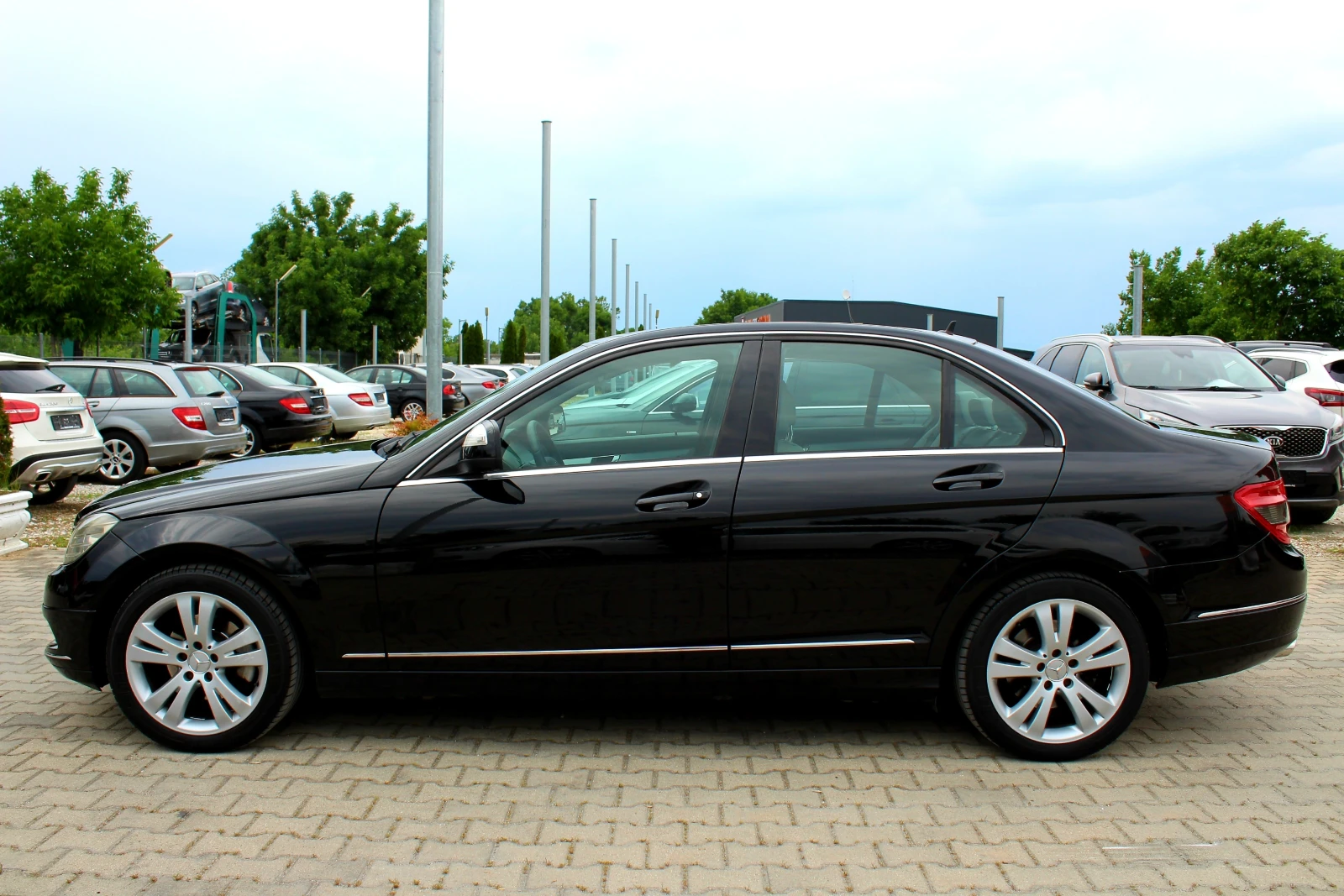 Mercedes-Benz C 220 CDI СОБСТВЕН ЛИЗИНГ, снимка 4 - Автомобили и джипове - 54874132